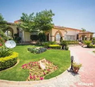 Farmhouse properties in Gulberg Greens Islamabad, comparing 4, 5 and 10 kanal plot sizes, spacious layouts and farmhouse living options.