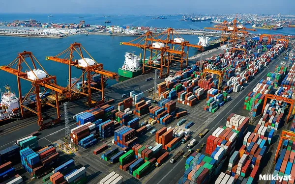 Pakistan Plans 400 Acre Garments City at Port Qasim Karachi with 32 Industrial Plots
