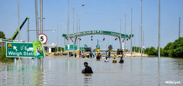 Two New Flood Protection Dykes Completed at Jalalpur Pirwala